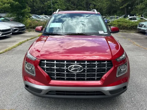 Photos of 2025 Hyundai Venue SEL for sale in Lithia Springs, GA at ALM Hyundai West
