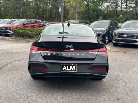 More photos of 2025 Hyundai Elantra SEL Sport at ALM Hyundai West, GA