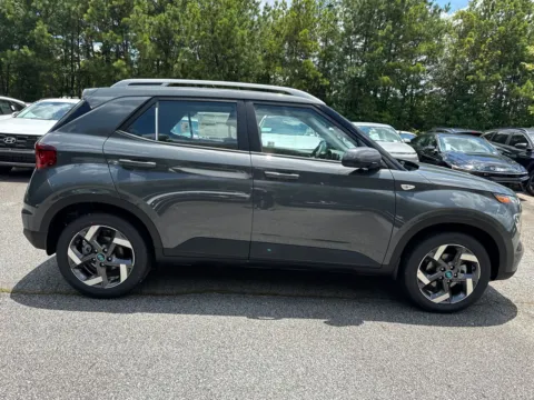 More photos of 2025 Hyundai Venue SEL at ALM Hyundai West, GA