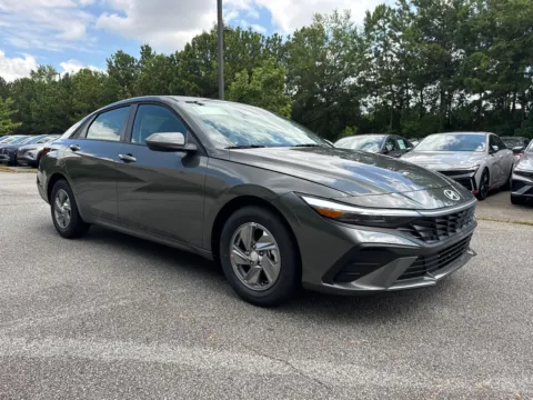 Another view of 2025 Hyundai Elantra SE for sale in Lithia Springs, GA at ALM Hyundai West