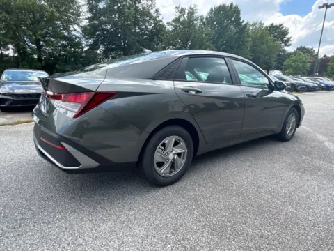 More photos of 2025 Hyundai Elantra SE at ALM Hyundai West, GA