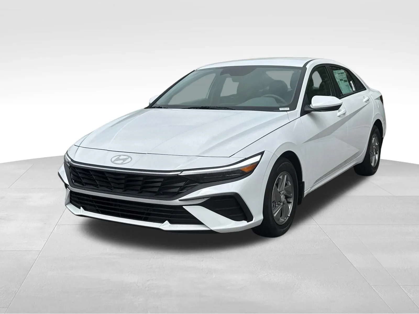 White 2025 Hyundai Elantra SE for sale in Lithia Springs, GA