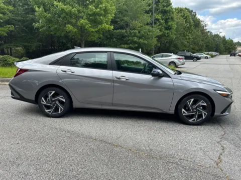 More photos of 2025 Hyundai Elantra SEL Sport at ALM Hyundai West, GA