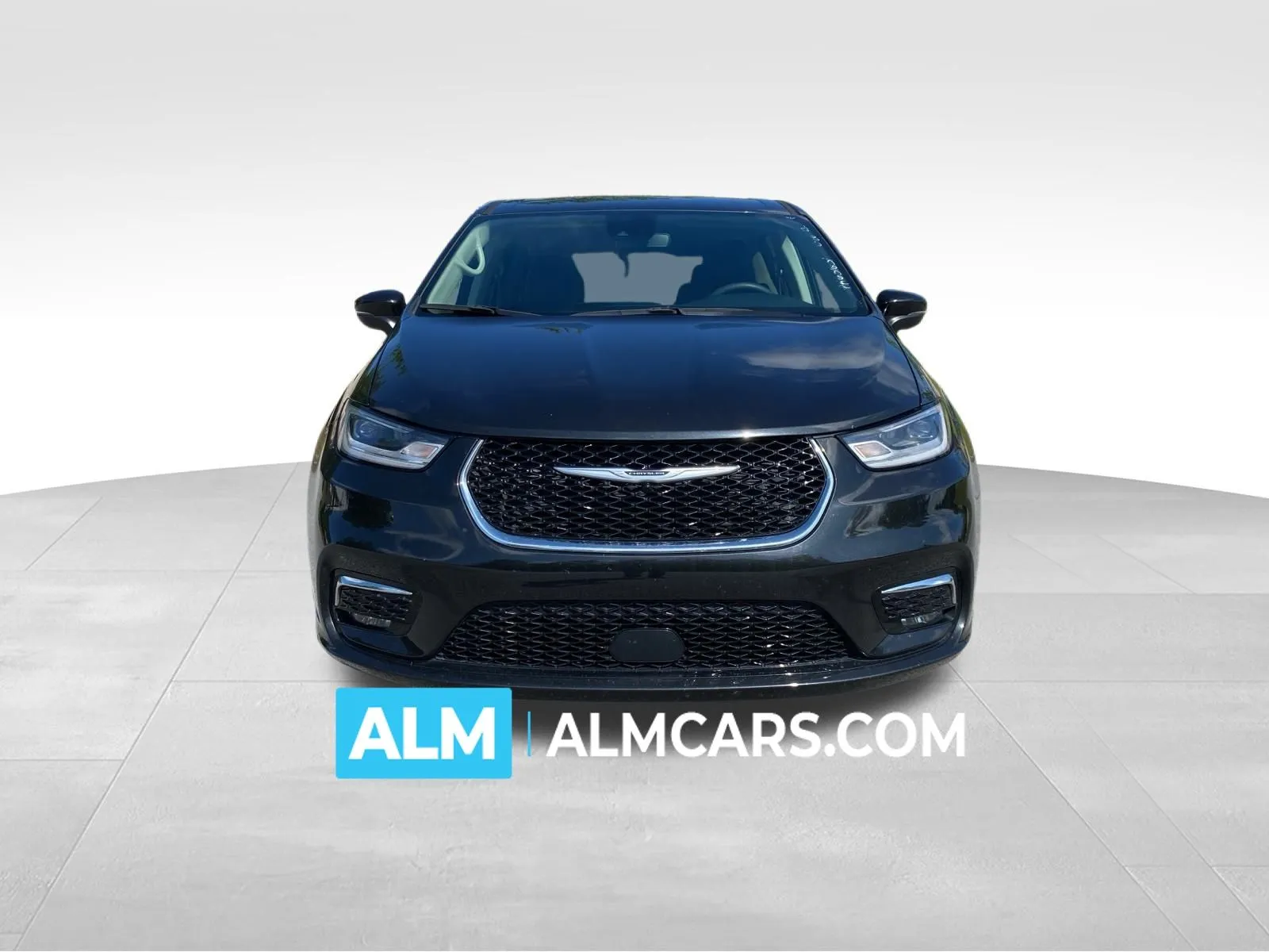Black 2023 Chrysler Pacifica Touring L for sale in Lithia Springs, GA