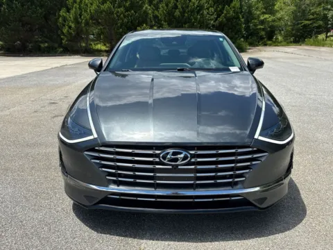 Photos of 2022 Hyundai Sonata Hybrid Limited for sale in Lithia Springs, GA at ALM Hyundai West