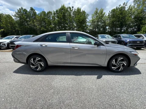 More photos of 2025 Hyundai Elantra SEL Sport at ALM Hyundai West, GA