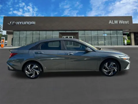 More photos of 2025 Hyundai Elantra SEL Sport at ALM Hyundai West, GA