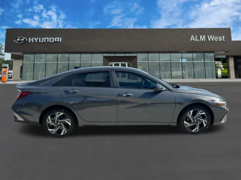 More photos of 2025 Hyundai Elantra SEL Sport at ALM Hyundai West, GA