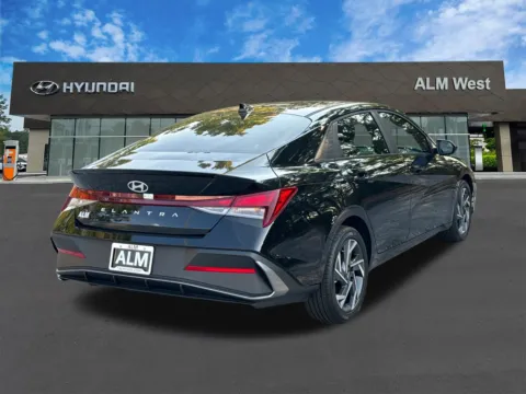 More photos of 2025 Hyundai Elantra SEL Sport at ALM Hyundai West, GA