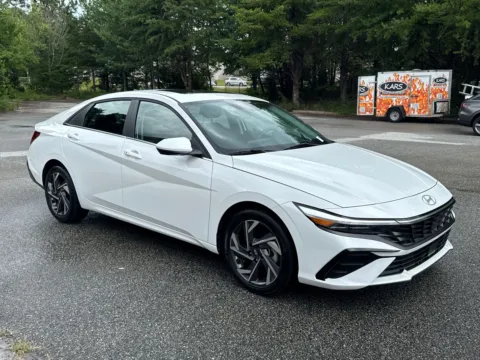 Another view of 2024 Hyundai Elantra SEL for sale in Lithia Springs, GA at ALM Hyundai West