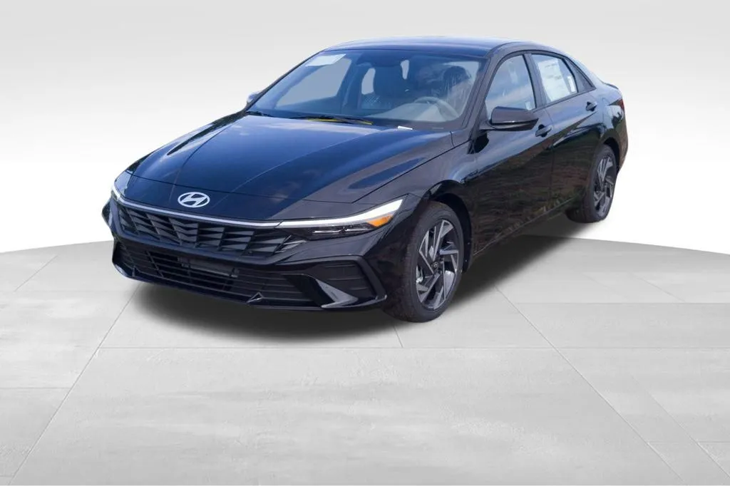 Black 2025 Hyundai Elantra SEL Sport for sale in Lithia Springs, GA