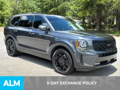 More photos of 2022 Kia Telluride SX at ALM Hyundai West, GA
