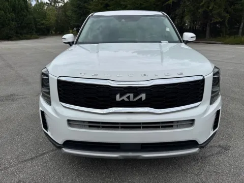 Photos of 2022 Kia Telluride LX for sale in Lithia Springs, GA at ALM Hyundai West