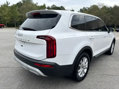 More photos of 2022 Kia Telluride LX at ALM Hyundai West, GA