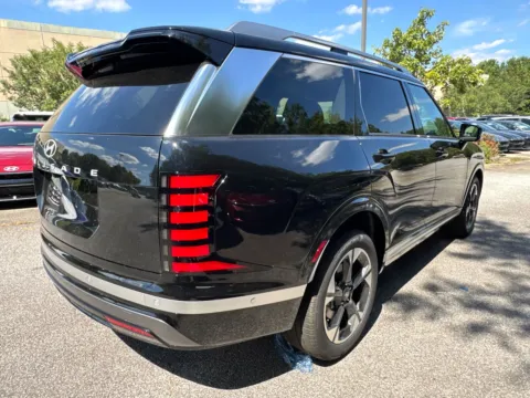 More photos of 2026 Hyundai Palisade Limited at ALM Hyundai West, GA