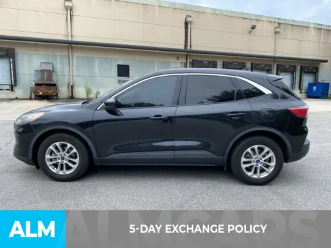 More photos of 2020 Ford Escape SE at ALM Hyundai West, GA