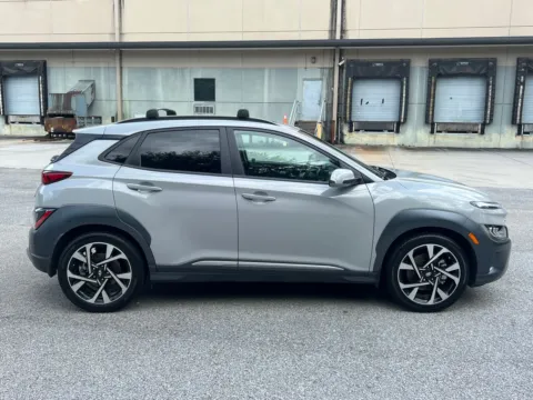 More photos of 2022 Hyundai Kona Limited at ALM Hyundai West, GA