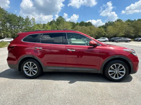 More photos of 2017 Hyundai Santa Fe SE at ALM Hyundai West, GA