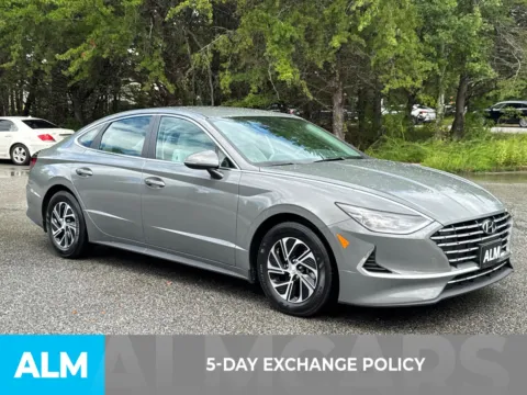 More photos of 2023 Hyundai Sonata Hybrid Blue at ALM Hyundai West, GA