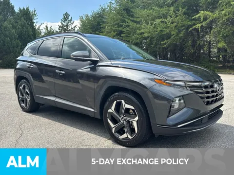 More photos of 2022 Hyundai Tucson Limited at ALM Hyundai West, GA