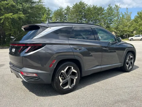 More photos of 2022 Hyundai Tucson Limited at ALM Hyundai West, GA