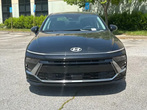 Photos of 2025 Hyundai Sonata Hybrid SEL for sale in Lithia Springs, GA at ALM Hyundai West