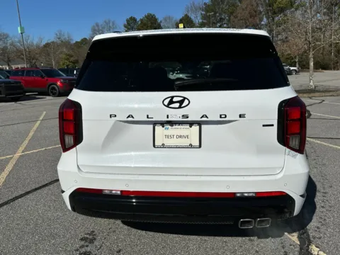 More photos of 2025 Hyundai Palisade Calligraphy Night Edition at ALM Hyundai West, GA