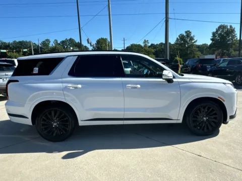 More photos of 2025 Hyundai Palisade Calligraphy Night Edition at ALM Hyundai West, GA