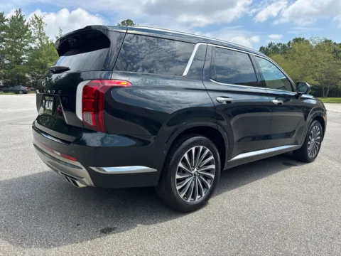 More photos of 2025 Hyundai Palisade Calligraphy at ALM Hyundai West, GA