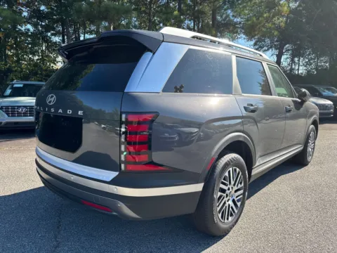 More photos of 2026 Hyundai Palisade SEL at ALM Hyundai West, GA