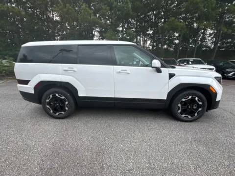 More photos of 2026 Hyundai Santa Fe SE at ALM Hyundai West, GA