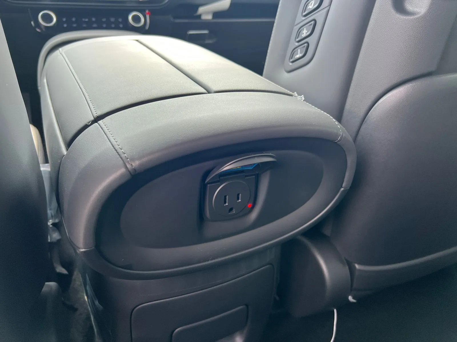 2026 Hyundai Palisade Calligraphy - Photo 18