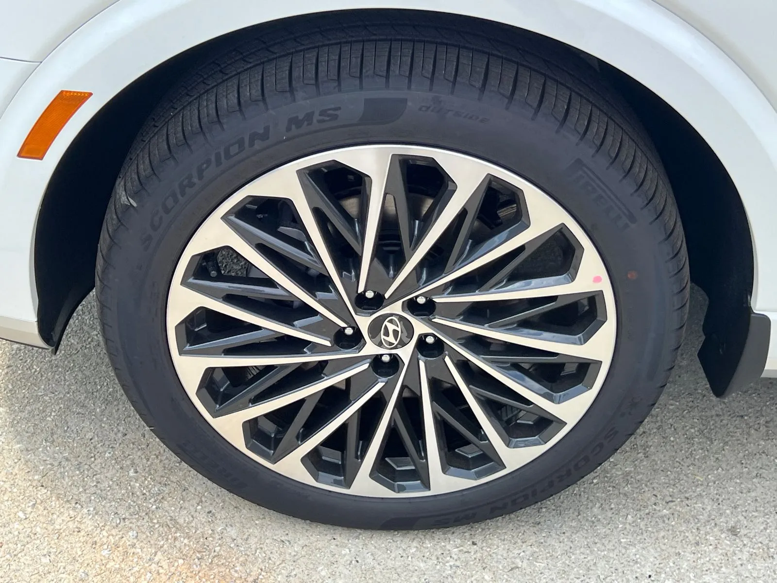 2026 Hyundai Palisade Calligraphy - Photo 12