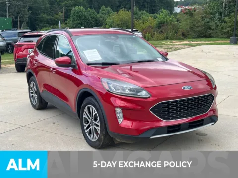 More photos of 2020 Ford Escape SEL at ALM Hyundai West, GA