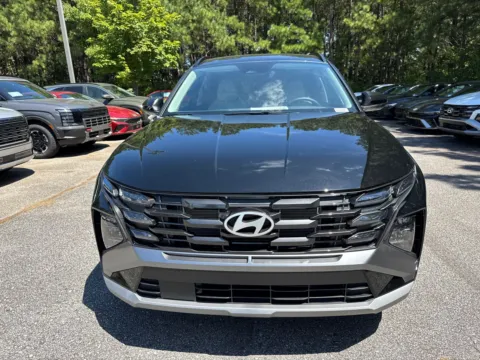 Photos of 2025 Hyundai Tucson SEL for sale in Lithia Springs, GA at ALM Hyundai West