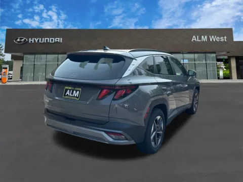 More photos of 2025 Hyundai Tucson SEL at ALM Hyundai West, GA