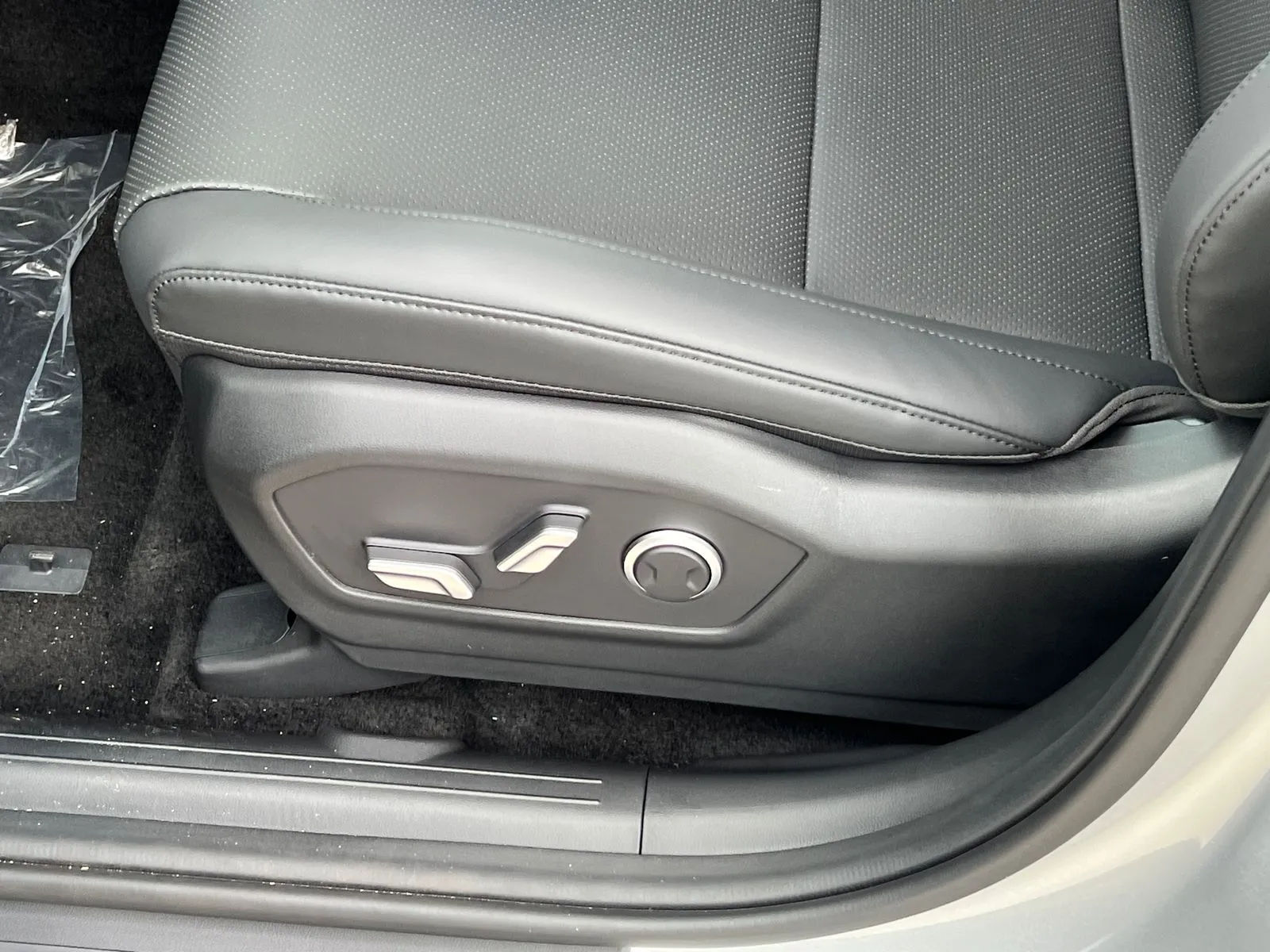 2026 Hyundai Santa Fe SEL - Photo 11