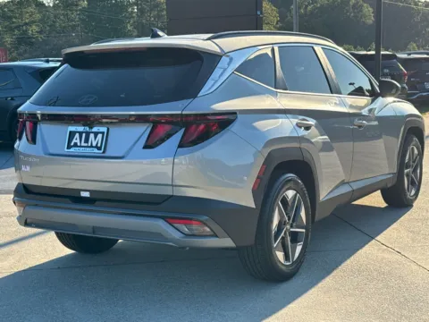 More photos of 2025 Hyundai Tucson SEL at ALM Hyundai West, GA