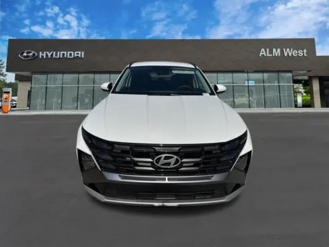 Photos of 2025 Hyundai Tucson SEL for sale in Lithia Springs, GA at ALM Hyundai West