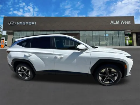 More photos of 2025 Hyundai Tucson SEL at ALM Hyundai West, GA