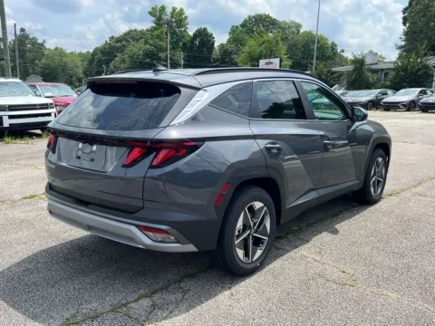 More photos of 2025 Hyundai Tucson SEL at ALM Hyundai West, GA