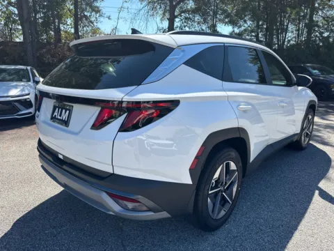 More photos of 2025 Hyundai Tucson SEL at ALM Hyundai West, GA