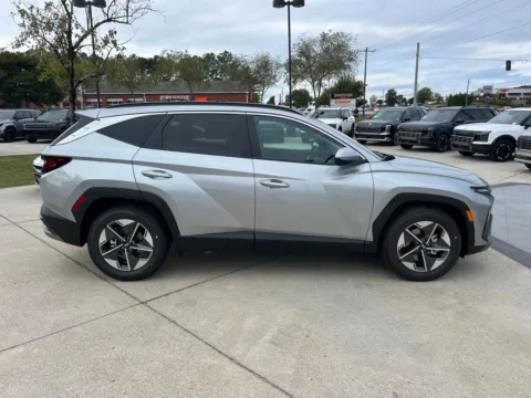 More photos of 2025 Hyundai Tucson SEL at ALM Hyundai West, GA