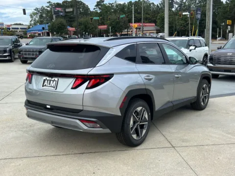 More photos of 2025 Hyundai Tucson SEL at ALM Hyundai West, GA