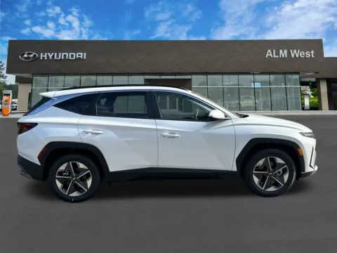 More photos of 2025 Hyundai Tucson SEL at ALM Hyundai West, GA