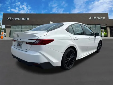 More photos of 2025 Toyota Camry SE at ALM Hyundai West, GA