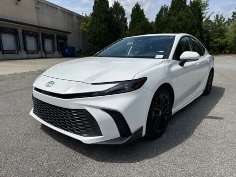 White 2025 Toyota Camry SE for sale in Lithia Springs, GA