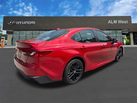 More photos of 2025 Toyota Camry SE at ALM Hyundai West, GA