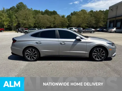 More photos of 2023 Hyundai Sonata Limited at ALM Hyundai West, GA