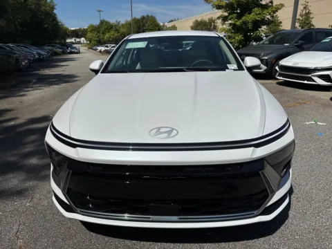 Photos of 2026 Hyundai Sonata SEL for sale in Lithia Springs, GA at ALM Hyundai West